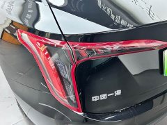 Hongqi E-QM5 Edition - фото 19