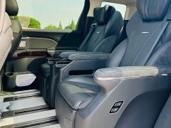 Hongqi HQ9 PHEV 2.0T AWDLuxury Edition - фото 10