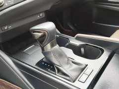 Lexus ES 200 Excellence Edition - фото 20