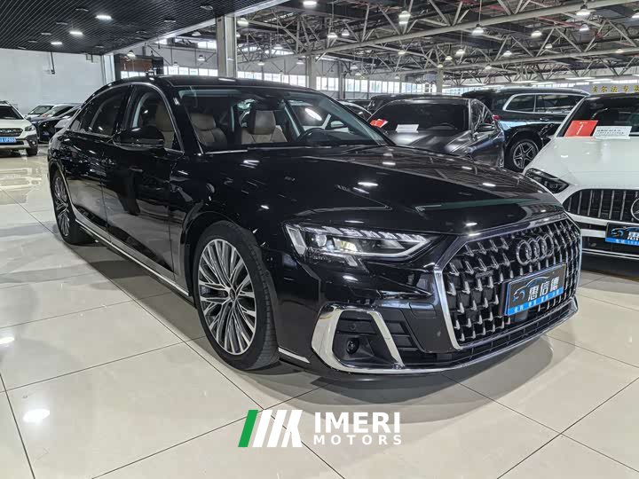 Audi A8 A8L 50 TFSI quattro exclusive - автомобиль из Китая