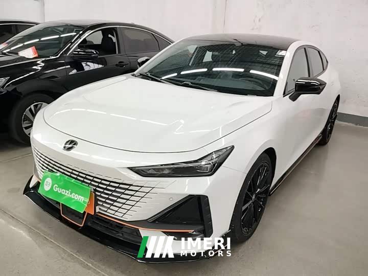 Changan UNI-V 1.5T Edition - автомобиль из Китая