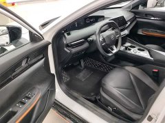 Changan UNI-V 1.5T Edition - фото 16