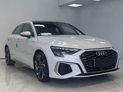 Audi A3 Sportback 35 TFSI Luxury Version - фото 3