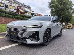 Changan UNI-V 1.5T Premium Version - фото 1