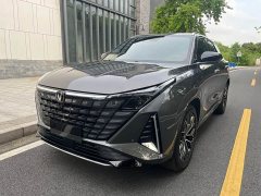 Changan UNI-Z 1.5T Premium Version - фото 2