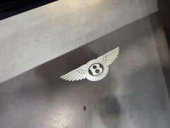 Mercedes-Benz 4.0T V8 - фото 11