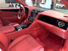 Mercedes-Benz 4.0T V8 - фото 18