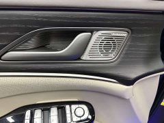 Denza D9 DM-i 980 four-wheel drive premium - фото 9