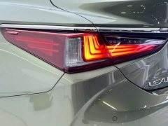 Lexus ES 2020 200 Excellence Edition - фото 15