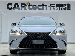 Lexus ES 2020 260 Exclusive Edition - фото 1