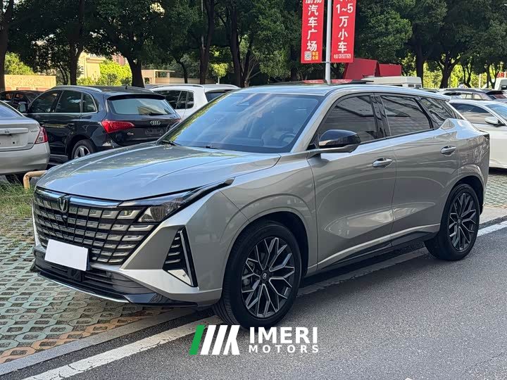 Changan UNI-Z 1.5T Luxury Version - автомобиль из Китая