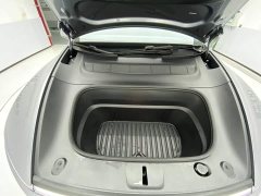 Tesla Model Y Edition - фото 12