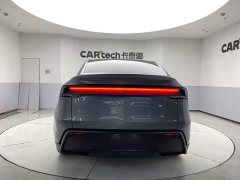 Tesla Model Y Edition - фото 6