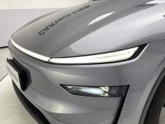 Tesla Model Y Edition - фото 9