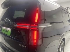 Volvo EM90 Ultra - фото 10