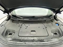 Volvo EM90 Ultra - фото 12