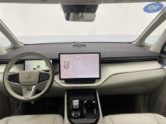 Volvo EM90 Ultra - фото 13