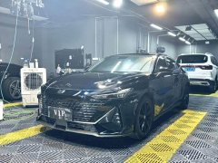 Changan UNI-V 1.5T Premium Version - фото 1