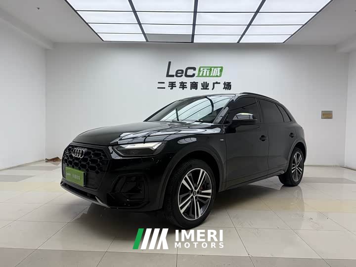 Audi Q5L 40 TFSI Luxury Version - автомобиль из Китая