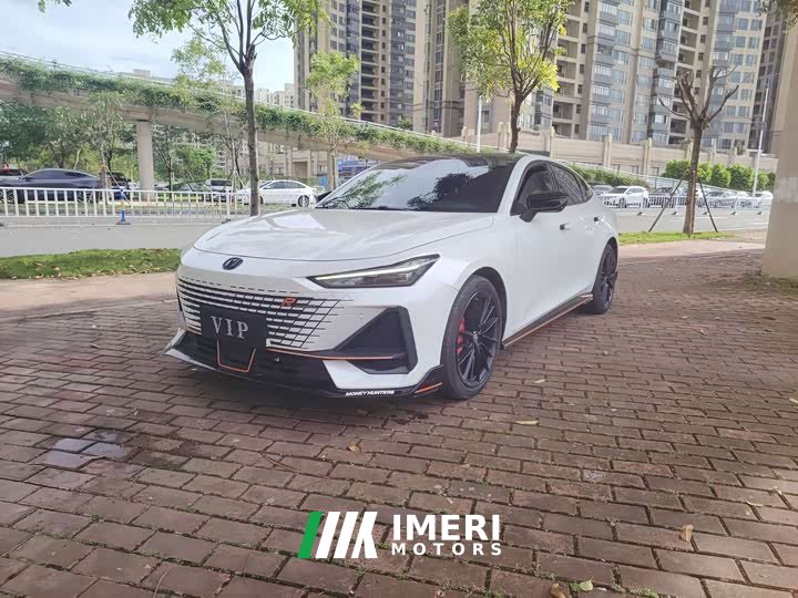 Changan UNI-V 1.5T Edition - автомобиль из Китая