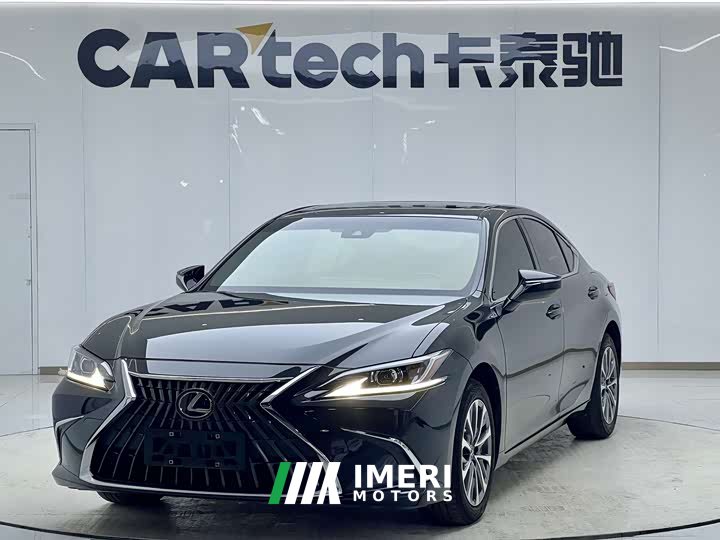Lexus ES 200 Excellence Edition - автомобиль из Китая