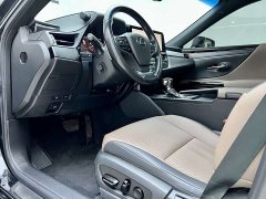 Lexus ES 200 Excellence Edition - фото 18
