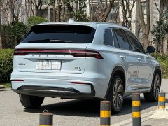 Geely L 1.5T Hi FPHEV Edition Super - фото 6