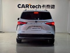 Toyota SIENNA 2021 2.5L Hybrid Limited - фото 5