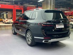 BMW X7 xDrive40i VersionLuxury - фото 18