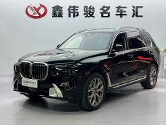 BMW X7 xDrive40i VersionLuxury - фото 2