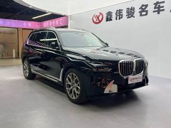 BMW X7 xDrive40i VersionLuxury - фото 4
