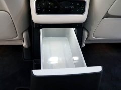Li Auto MEGA Ultra - фото 16
