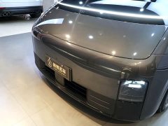 Li Auto MEGA Ultra - фото 18