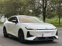Changan UNI-V 1.5T Premium Version - фото 3