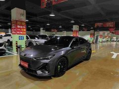 Changan UNI-V 1.5T Premium Version - фото 1