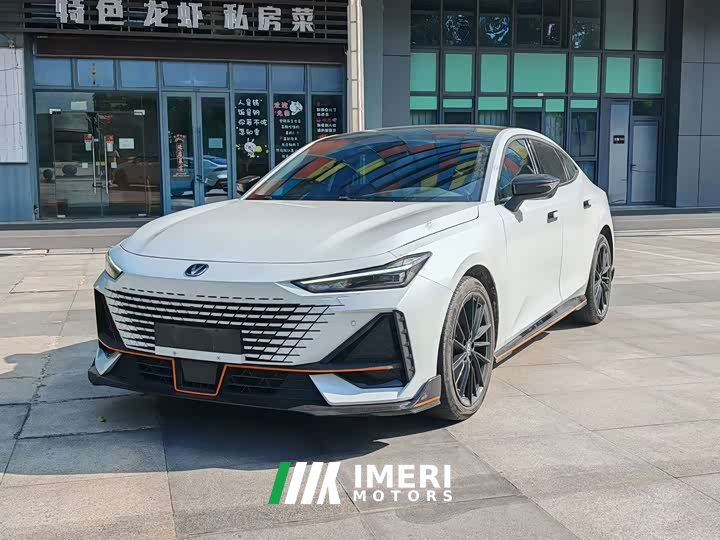 Changan UNI-V 1.5T Edition - автомобиль из Китая