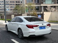 PHEV 2.0L Edition - фото 7