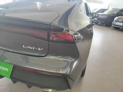 Changan UNI-V 1.5T Deluxe Version - фото 8