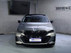 BMW i5 eDrive 35L Deluxe Version M - фото 2