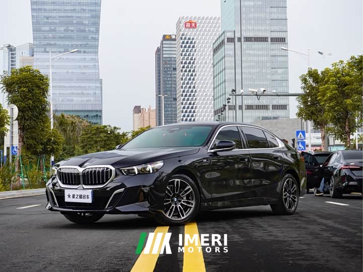 BMW 5 530Li Version M - автомобиль из Китая