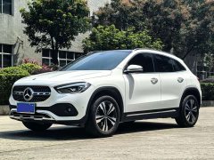 Mercedes-Benz GLA 200 - фото 1