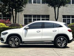 Mercedes-Benz GLA 200 - фото 3