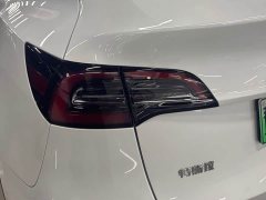 Tesla Model Y Edition - фото 12