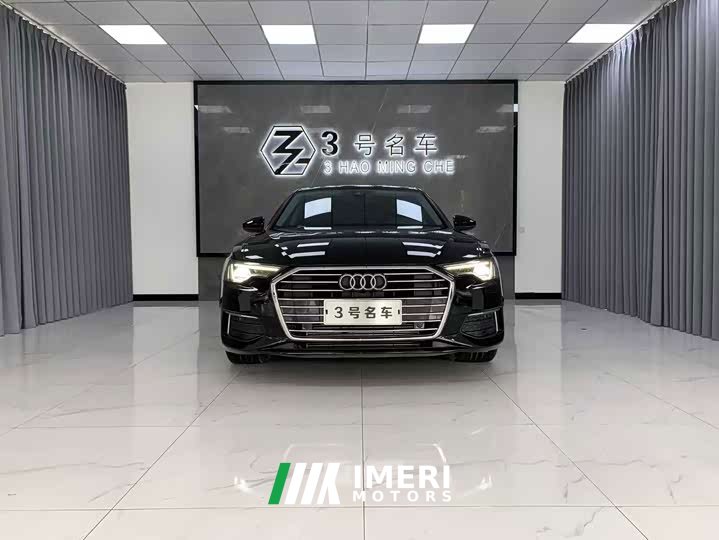 Audi A6L 40 TFSI Luxury Version - автомобиль из Китая