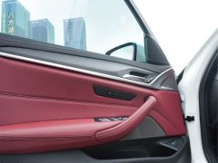 BMW 5 530Li Version M - фото 12