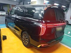 Hongqi HQ9 PHEV 2.0T AWDLuxury Edition - фото 5
