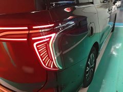 Hongqi HQ9 PHEV 2.0T AWDLuxury Edition - фото 8