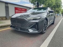 Changan UNI-V 1.5T Premium Version - фото 1
