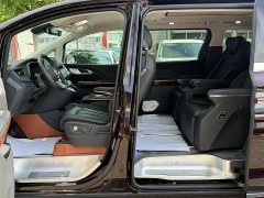 Hongqi HQ9 PHEV 2.0T AWDLuxury Edition - фото 8