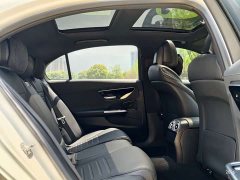 Mercedes-Benz C-Class facelift three C 260 L sports version - фото 6